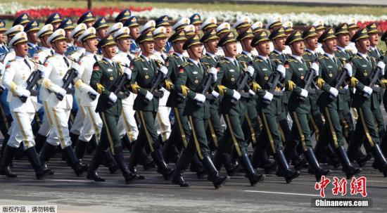 3月23日，在巴基斯坦首都伊斯兰堡，中国军人参加“巴基斯坦日”阅兵仪式