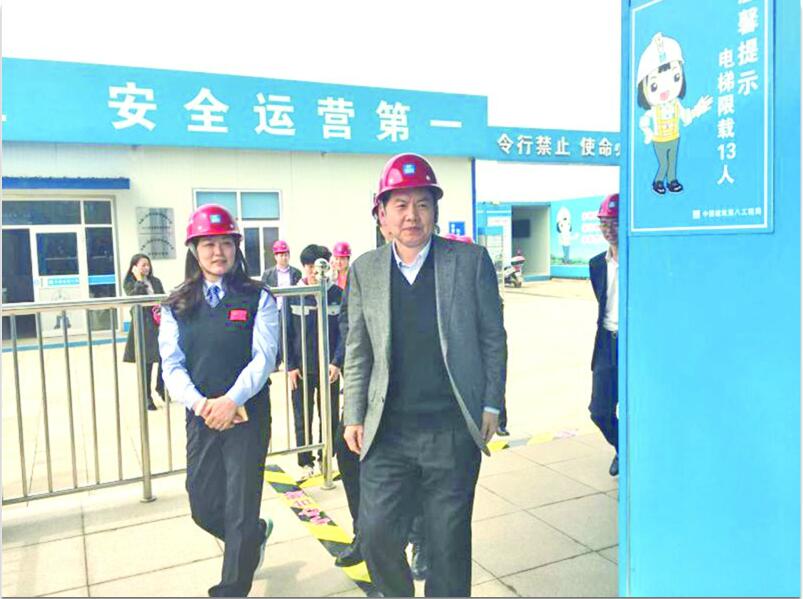 代表委员探访青岛新机场 2019年上半年将验收