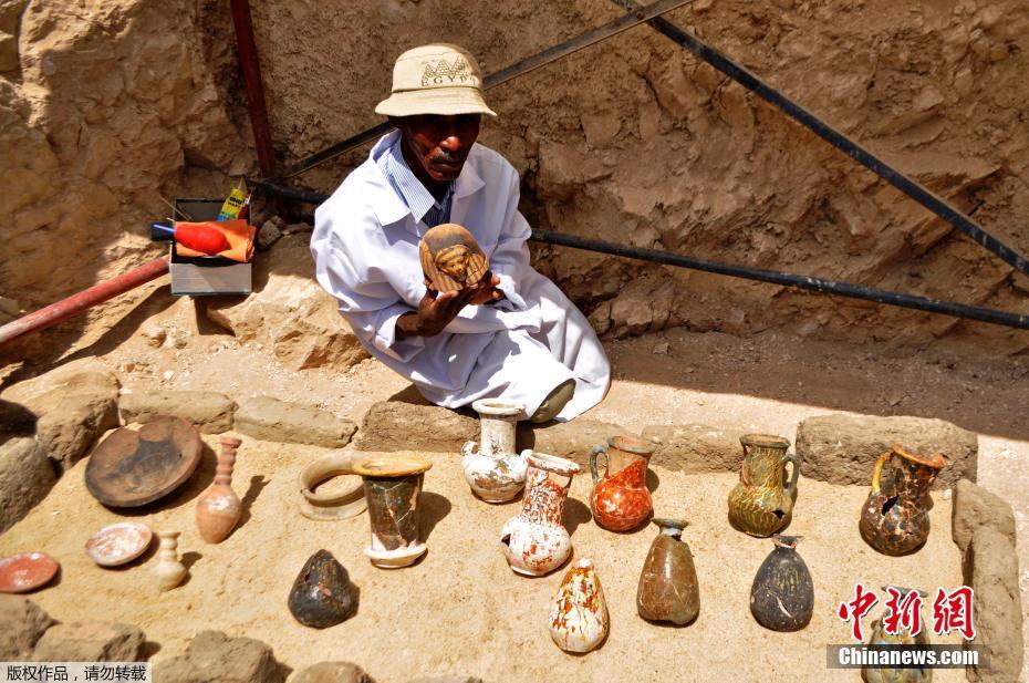 埃及考古重大发现 3500年前木乃伊墓葬出土