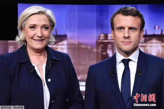 法国大选候选人冲刺 民调显示马克龙将胜勒庞