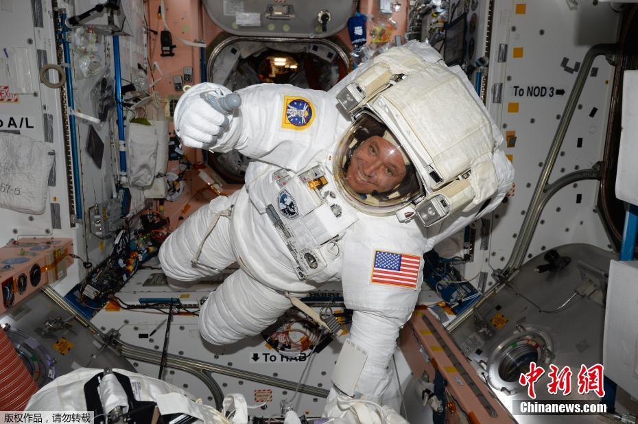 国际空间站迎来第200次太空行走