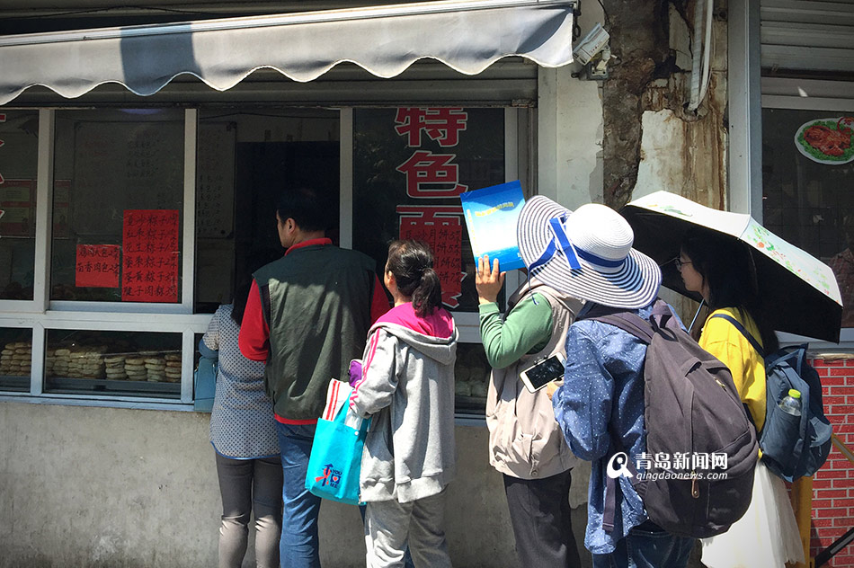 【青岛故事】不涨价的老粮店 老面包只卖1.6元