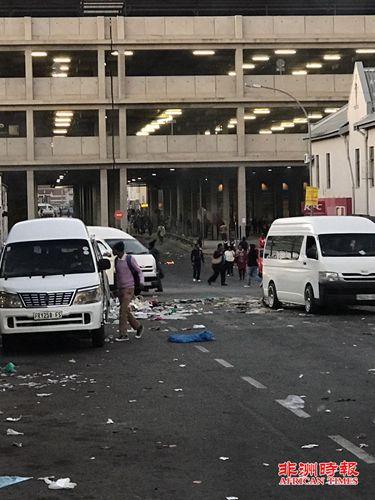 南非布隆方丹市爆发骚乱 多家华人店铺受波及(图)