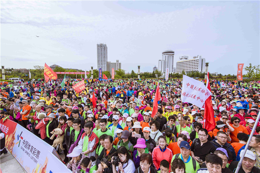 八千行者漫步青岛海岸线 毅行健身本周六启动