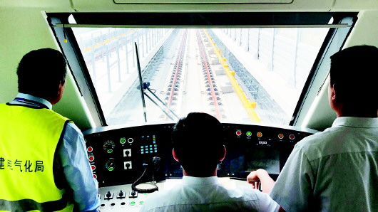 地铁11号线水泊站以北动车调试 预计7月底桥通