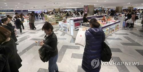 韩免税店5月销售反弹 重现中国人排队景象(图)