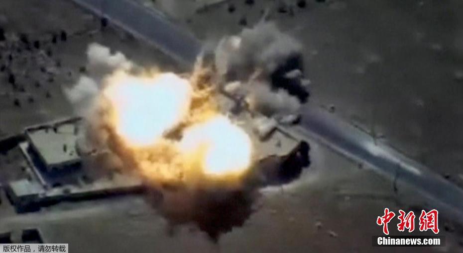 俄军向叙境内发射导弹摧毁恐怖组织设施