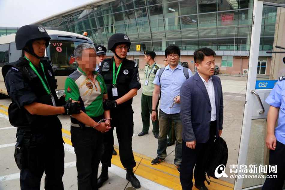 青岛警方抓获两名外籍涉毒逃犯 移交日韩警方