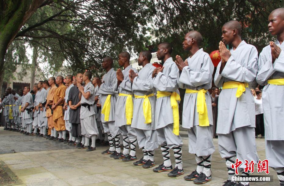 非洲五国武术学员赴少林寺习武修禅