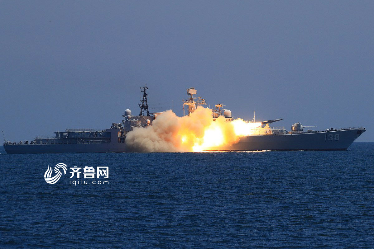 高清：海军黄渤海海空域实兵实弹对抗演习