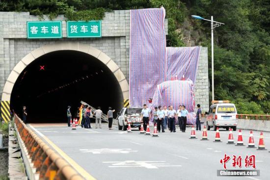 西汉高速重大交通事故已致36死