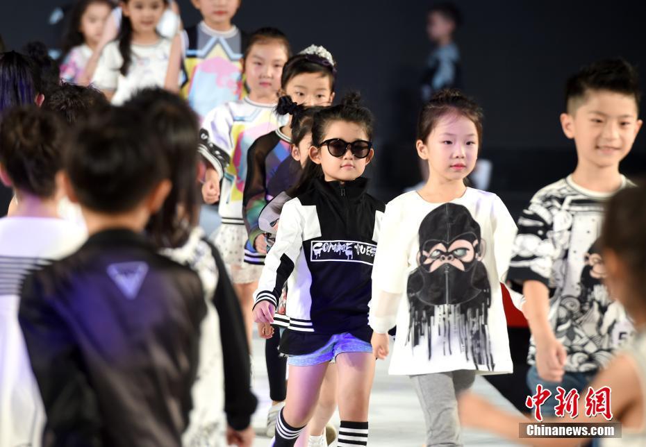 2017“中国儿童”风采模特大赛总决赛在北京举行