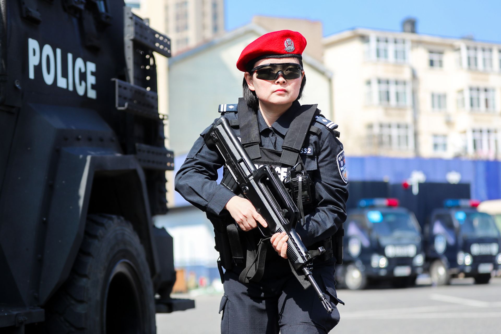 女特警帅气图片