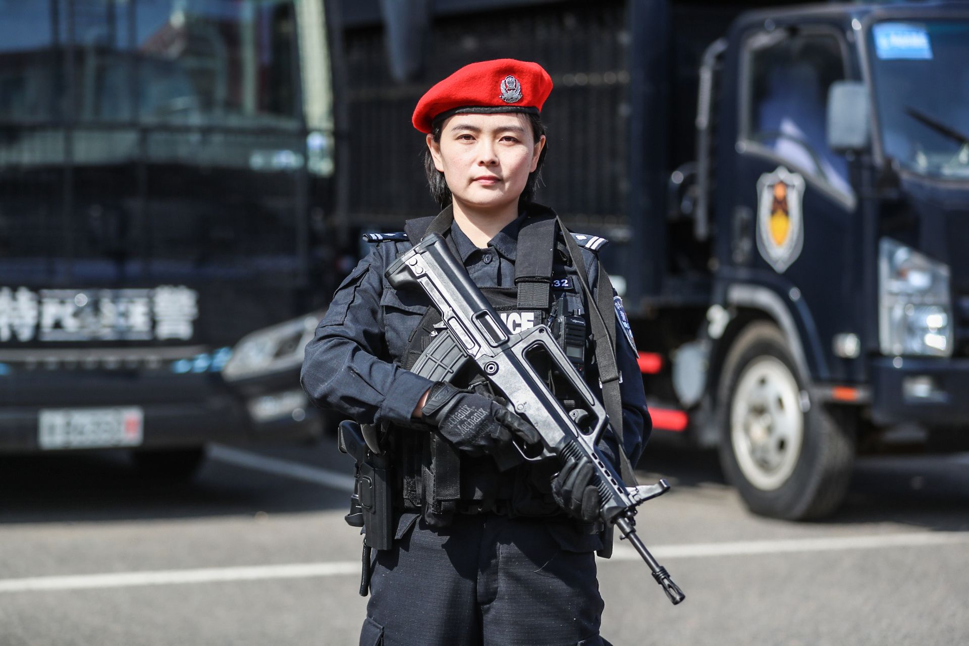 女特警帅气图片