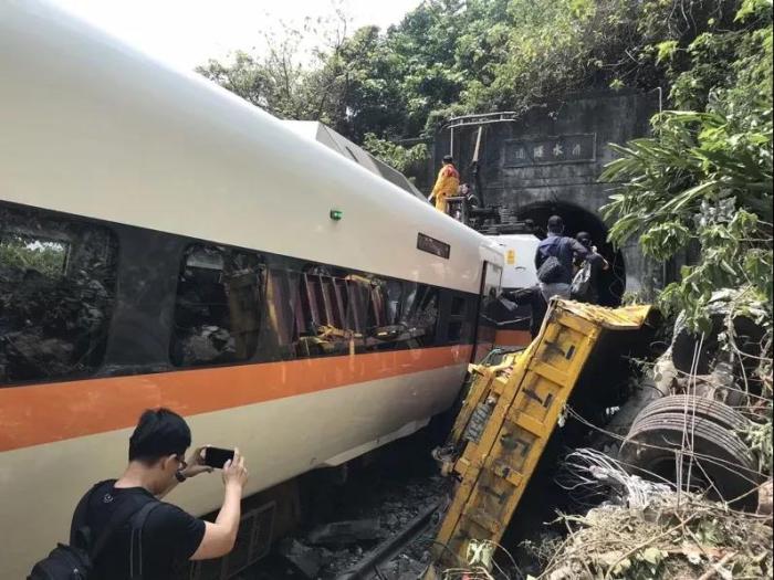 臺鐵出軌事故致48死198傷 仍有7大疑點待釐清