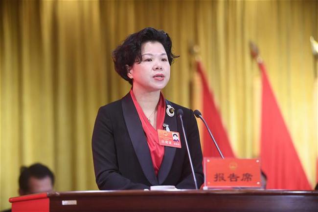 70后女市长晋升 成湖南最年轻地级市市委书记