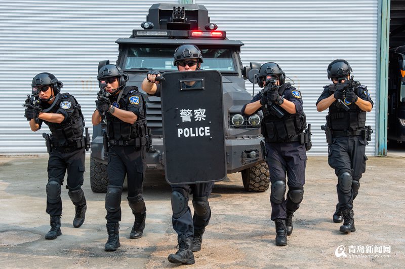 最美警察曲建霖千锤百炼锻枪王反恐处突急先锋