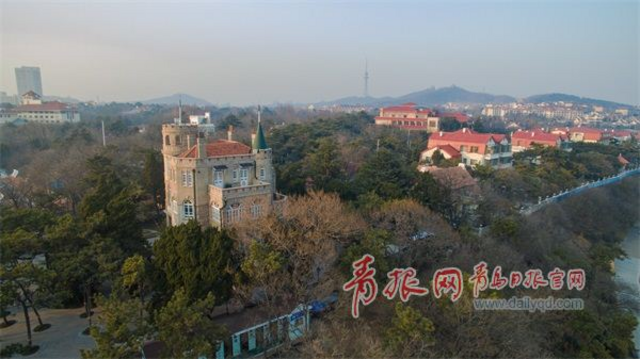 航拍八大关花石楼 肃穆优雅风景独特