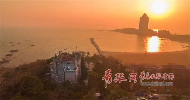 航拍八大关花石楼 肃穆优雅风景独特 航拍八大关花石楼 肃穆优雅风景独特