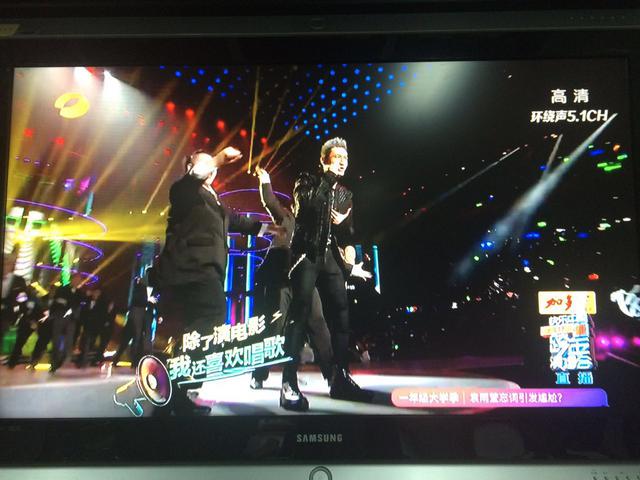 晓明跨年唱青岛味RAP 沙洲讲背后创作故事(图)