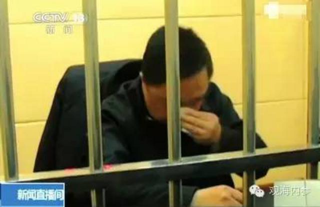 据中纪委网站消息，南京市原市长季建业受贿的1132万余元赃款中，绝大部分来自与他相识20多年的三个“老友”。据了解，季建业受贿赃款的90%来自于他的“铁哥们”有的“朋友”自上世纪90年代就已结识。伴随著季建业仕途升迁这些“朋友”也一路相随在他为官之地经商为季建业在经济上提供帮助而季建业则在商业项目上对他们予以照顾形成利益链条。