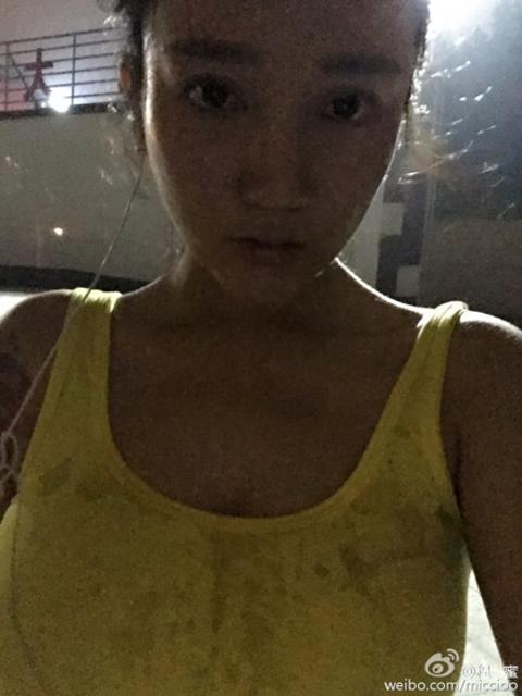 曝北电00后夜跑女神是外围女 曾两次真空出街