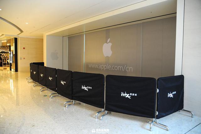 青岛苹果直营店何时开? 记者探访装修已近尾声