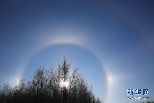 内蒙古根河-48℃极寒天气中现日晕