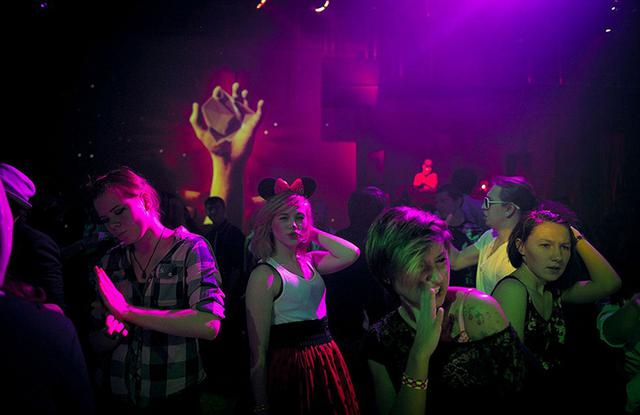 俄世界最北城市居民忍受零下55度超低温 俄世界最北城市居民忍受零下55度超低温