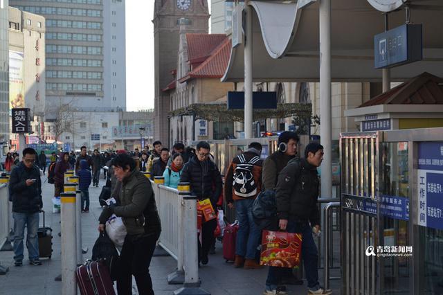 【火车站出租车治乱】电子眼启动最严执法