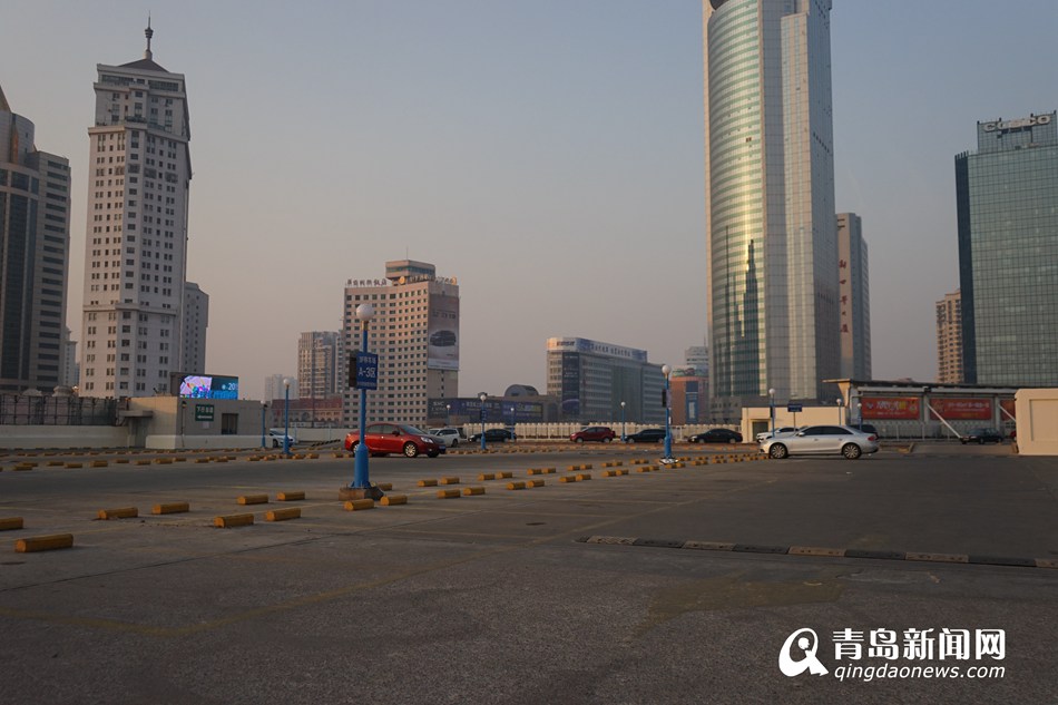 高清:青岛除夕上演空城计 城市暂时进入休眠期