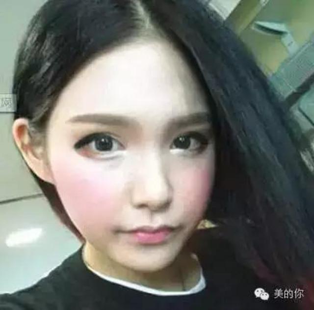 韩国网红卸妆后闪瞎人眼 惊悚场面不亚于恐怖大片 韩国网红卸妆后闪瞎人眼 惊悚场面不亚于恐怖大片
