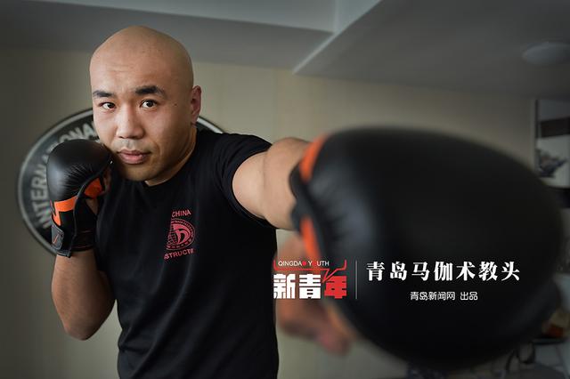 【新青年】80后以色列格斗术教头 卖车开武馆