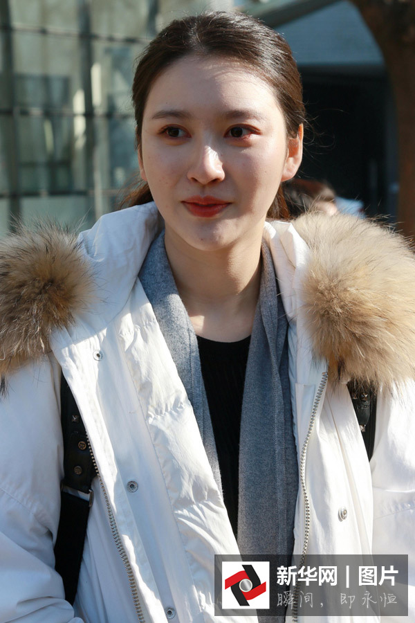 北电复试女生展示高难度舞姿各款萝莉卖萌抢镜