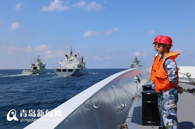 高清:亚丁湾上战舰列阵 中欧举行反海盗演练 高清:亚丁湾上战舰列阵 中欧举行反海盗演练