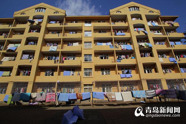 又到高校开学季 大学生&apos;铺天盖地&apos;晒被子