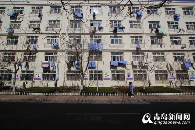 又到高校开学季 大学生&apos;铺天盖地&apos;晒被子