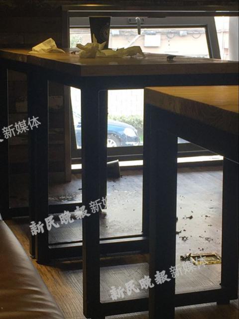 SNH48成员与女伴起争执 全身被点燃