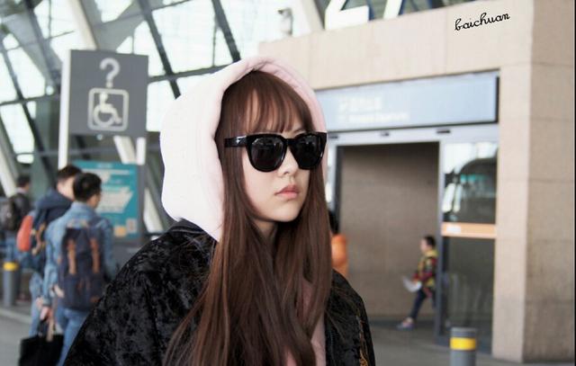 SNH48成员与女伴起争执 全身被点燃