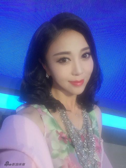 非诚勿扰女嘉宾爱健身 身材火辣走红网络(图)