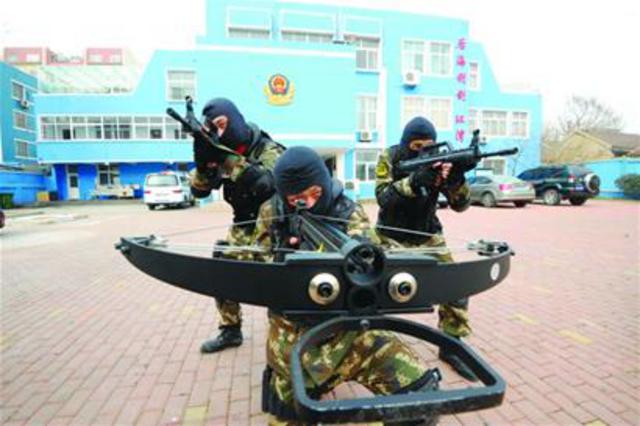 边防官兵应急处突训练 长枪短弩来比武 边防官兵应急处突训练 长枪短弩来比武
