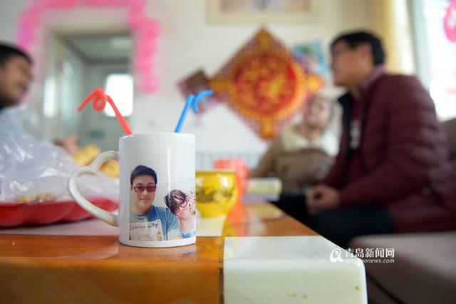 【新青年】用脚写诗的青岛女孩 十年出书四本