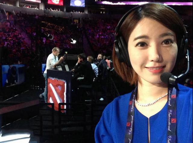     韩国女主播被豪赏40万乐哭 被质疑骗钱炒作