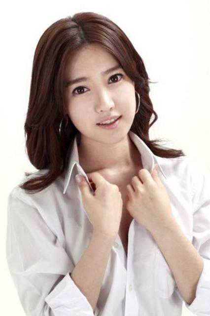     韩国女主播被豪赏40万乐哭 被质疑骗钱炒作