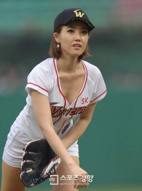     韩国女主播被豪赏40万乐哭 被质疑骗钱炒作