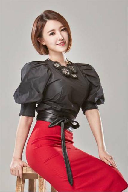     韩国女主播被豪赏40万乐哭 被质疑骗钱炒作