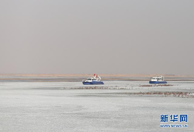 空军三架轰炸机黄河上狂轰破冰 现场壮观(图)