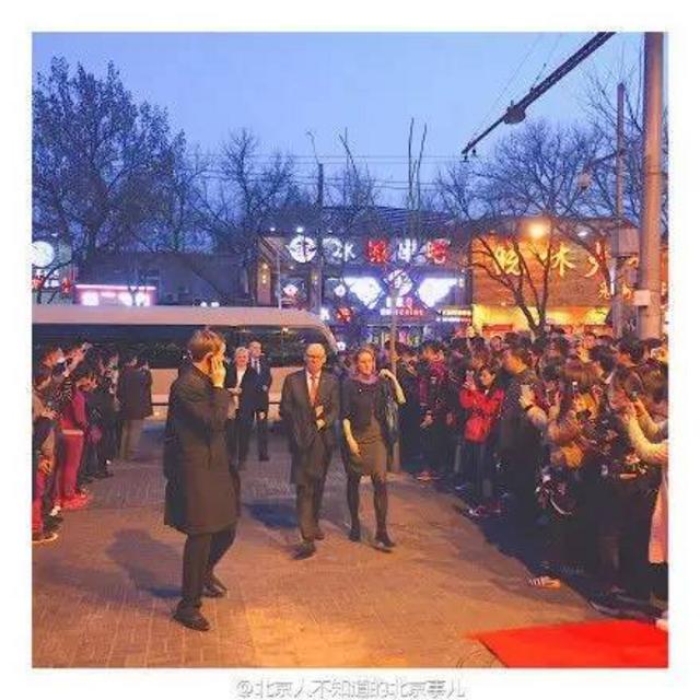 20日晚上，政知圈从侧面了解到一些有意思的细节：比如，高克的这顿中餐是用刀叉完成的，餐厅为了表达对他的欢迎，也提前做了不少准备。