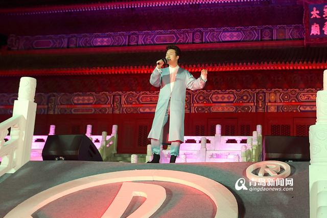 东方影都吉祥物发布 维塔斯李玉刚飙歌 东方影都吉祥物发布 维塔斯李玉刚飙歌