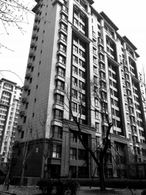 租房老人意外坠亡 房东称房子变凶宅索贬损费